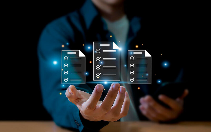 Digital checklist with ownership markers on holographic hand interface
